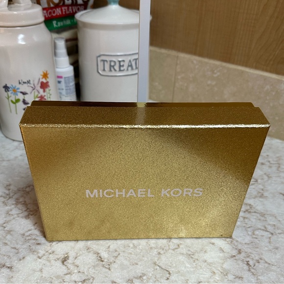 Michael Kors Gift-Ready Adjustable Signature Logo Belt Bag w/ Stripe, Black, NWT - Picture 2 of 5